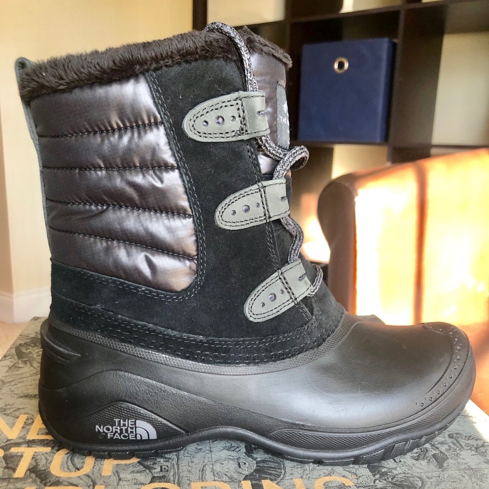 Black North Face Boots